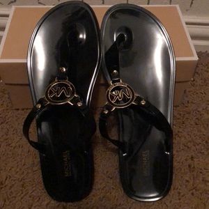 Michael kors jelly slides